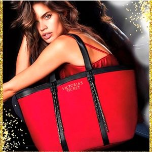 BRAND NEW!! NWT Victoria's Secret weekender
